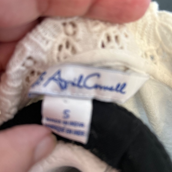 Lace and Linen Cottagecore April Cornell Shirt - Picture 3 of 4